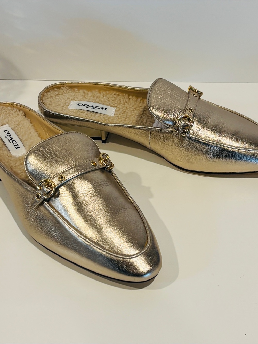 Coach Irene Shearling Platinum Champagne Gold Leather Mules Size 6.5 msrp $155